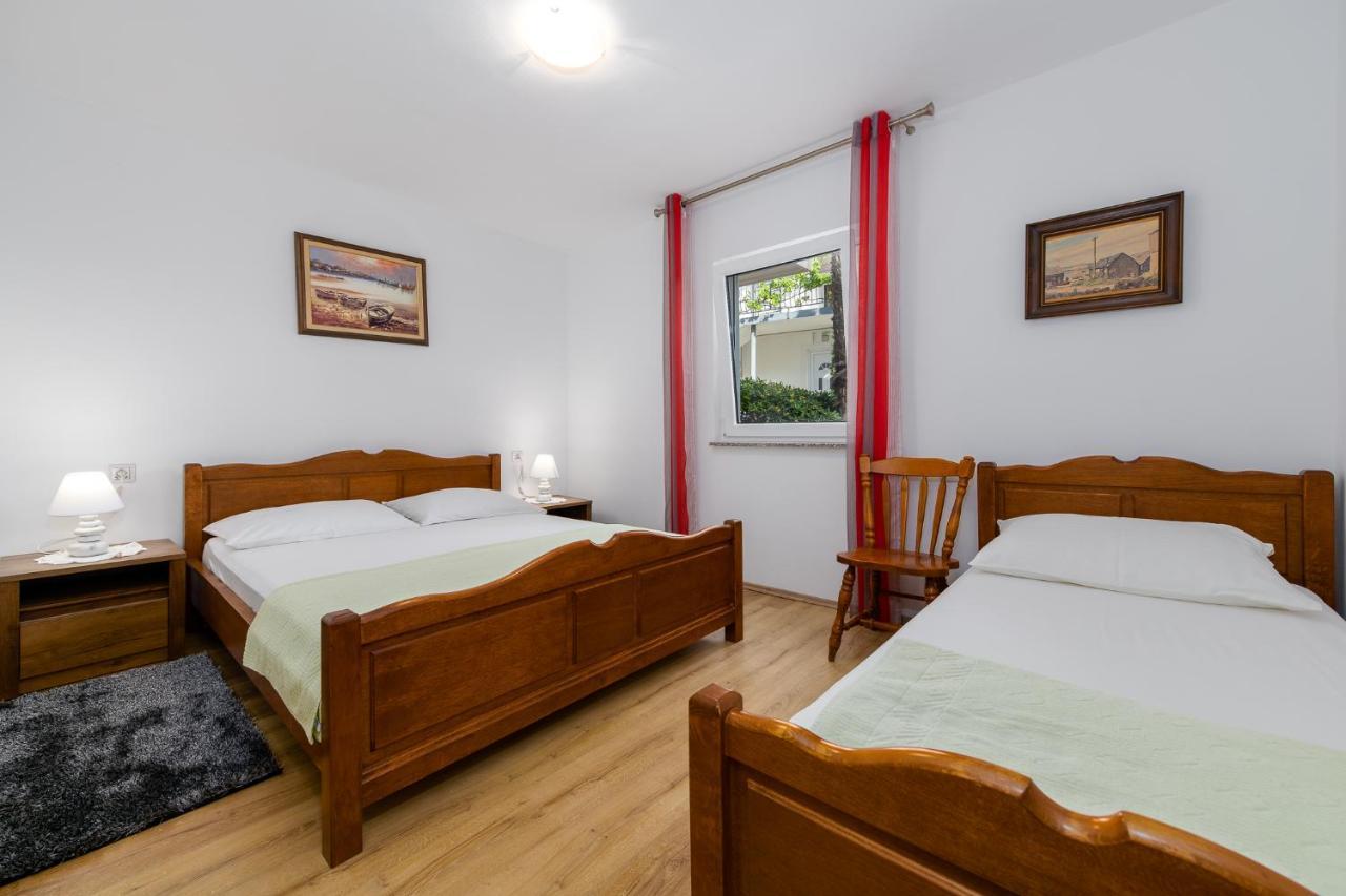 Apartments Melita Цриквеница Экстерьер фото